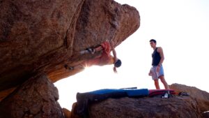 Read more about the article Bouldern: Tipps und Tricks für Anfänger